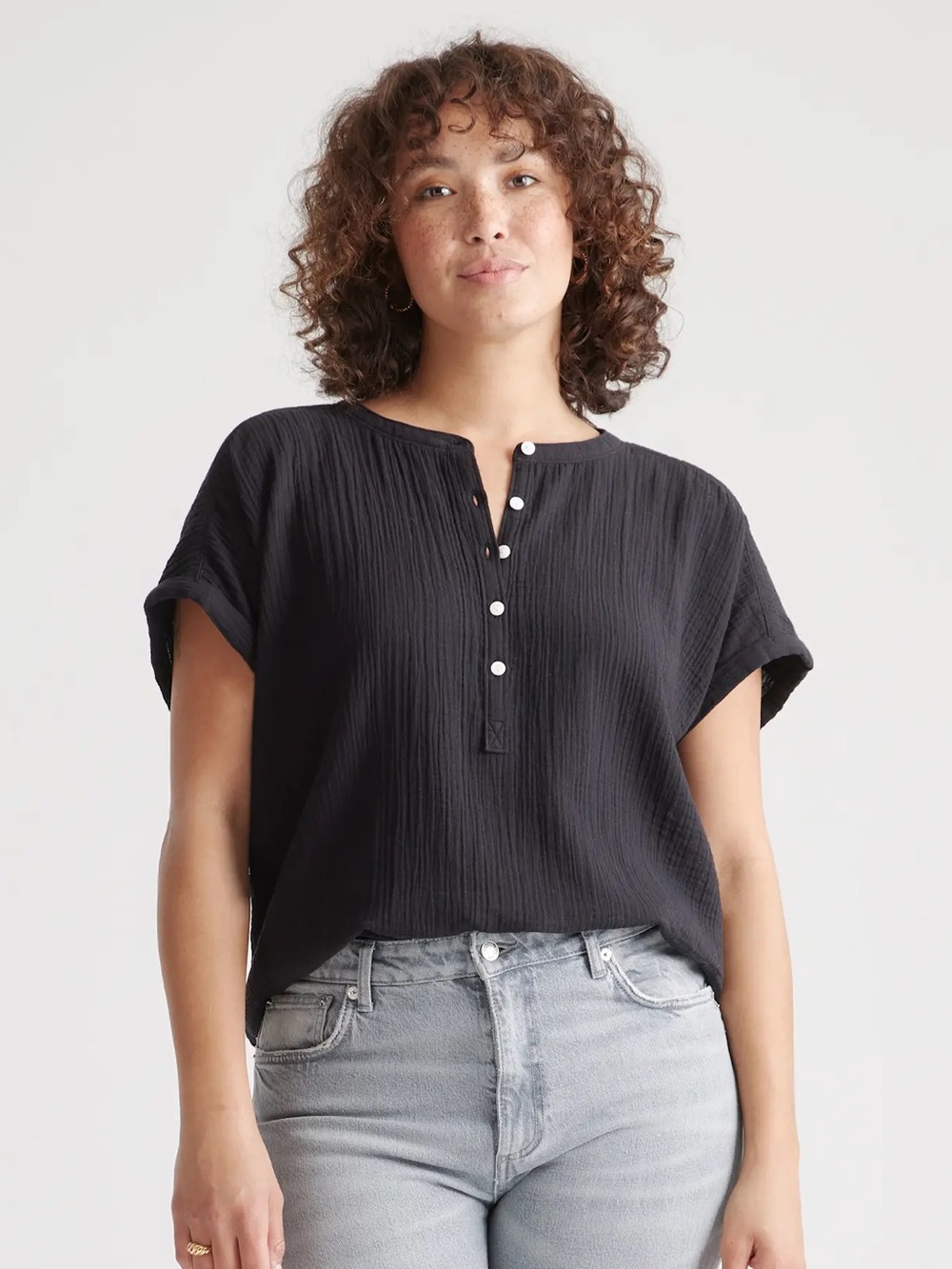 Quince 100% Organic Cotton Gauze Roll Sleeve Shirt in Black - S